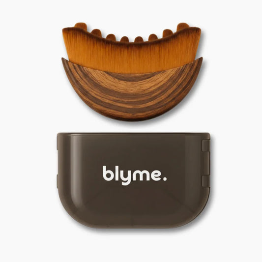 Blyme Sculpt & Glow – La herramienta suave que realza y acompaña la transformación de tu piel.